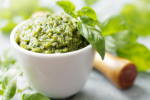 pesto in bakje